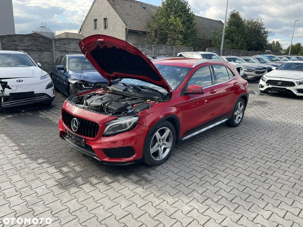 Mercedes-Benz GLA 200 (CDI) d 4Matic 7G-DCT AMG Line - 3
