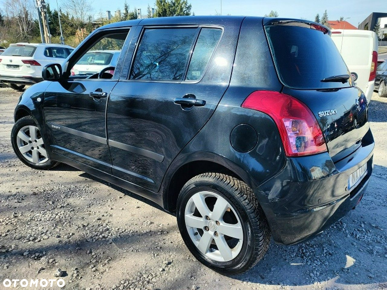 Suzuki Swift - 4