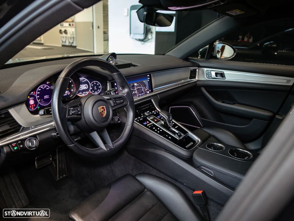 Porsche Panamera Sport Turismo 4 E-Hybrid Platinum Edition PDLS - 25