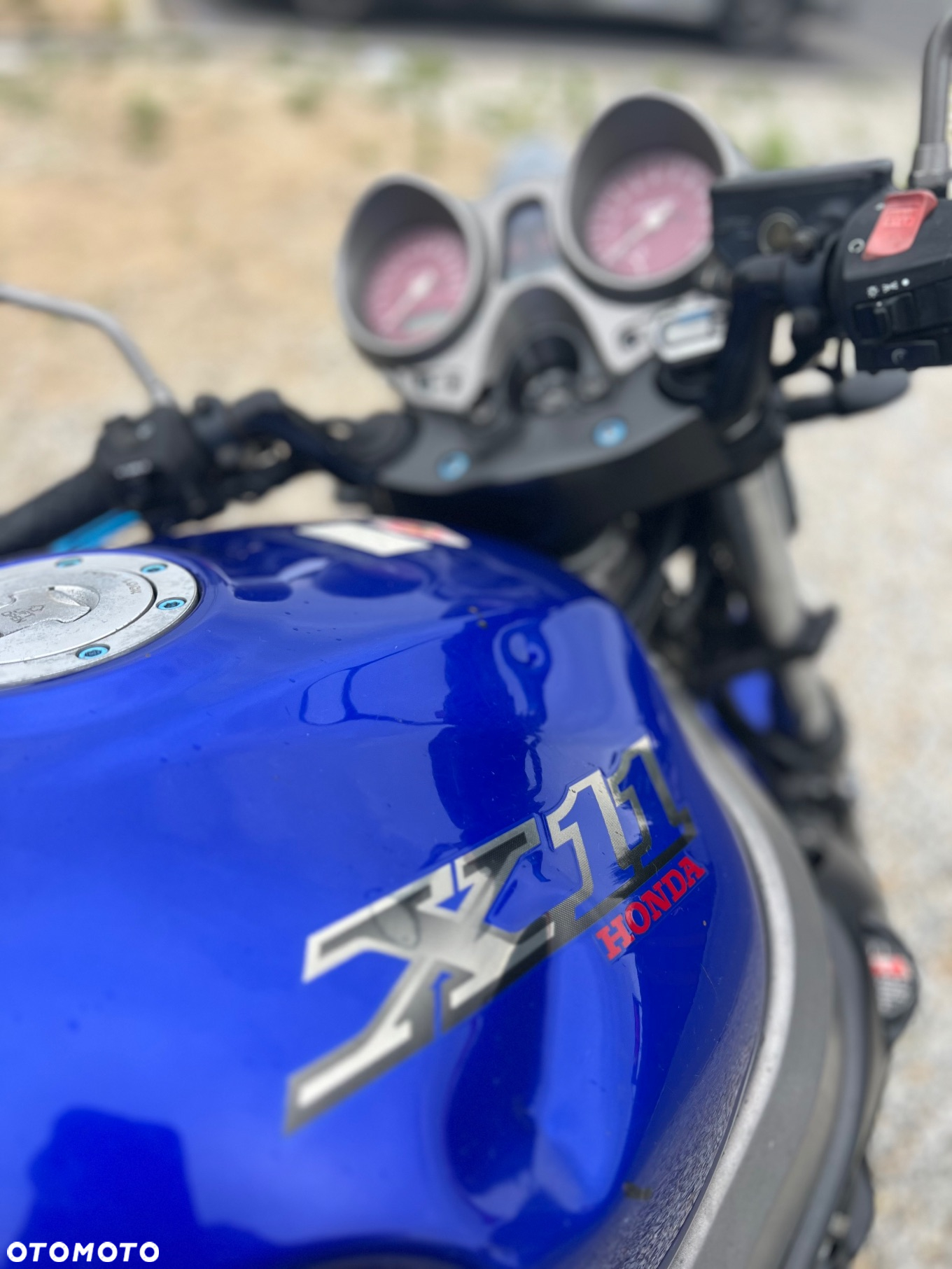 Honda X11 - 4