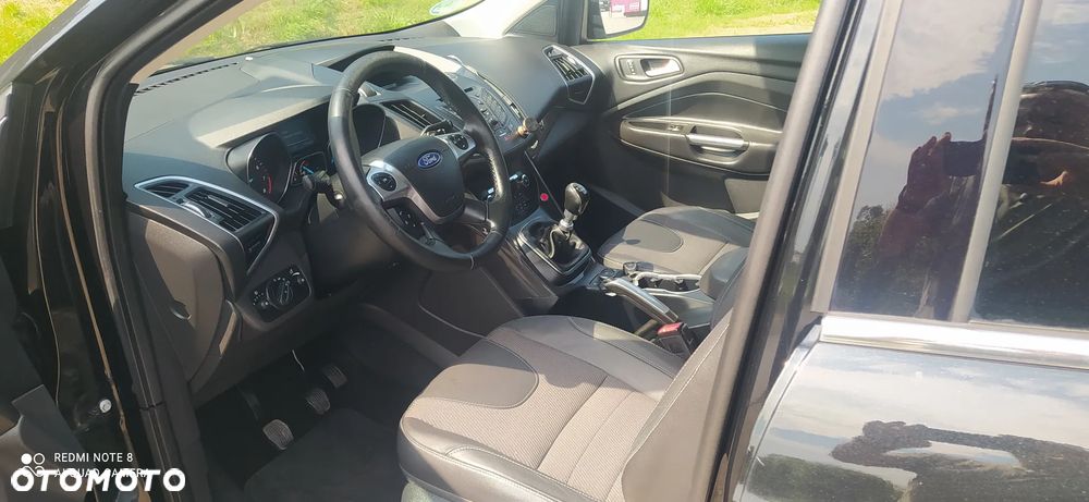 Ford Kuga 1.6 EcoBoost 2x4 Individual - 18