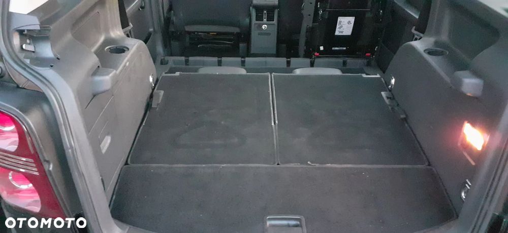 Volkswagen Touran 1.9 TDI Conceptline DSG - 11