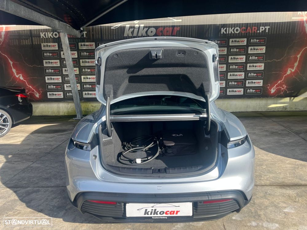 Porsche Taycan Standard - 8