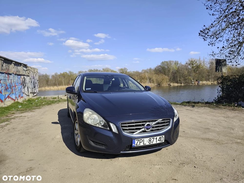 Volvo V60 D2 - 4