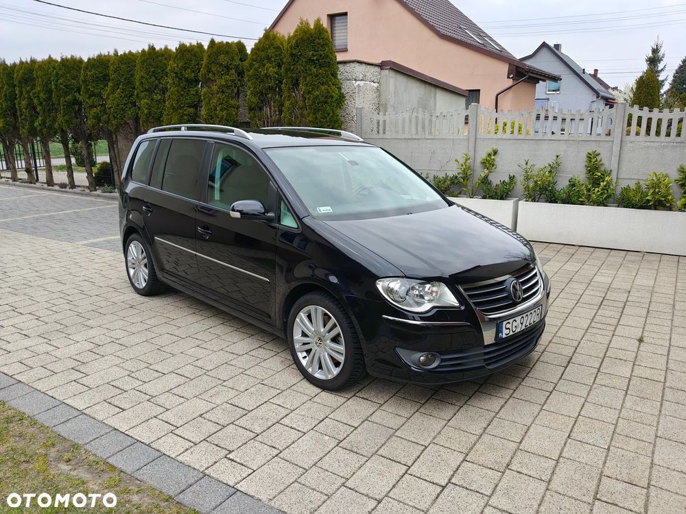 Volkswagen Touran 2.0 TDI Highline - 2