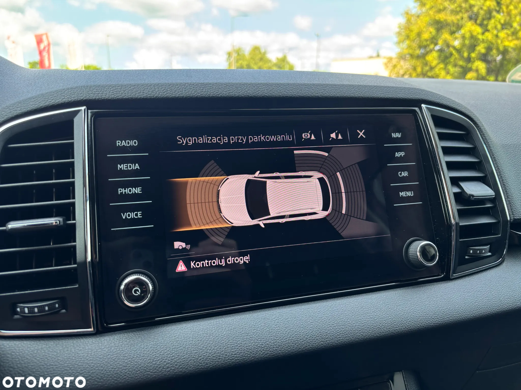 Skoda Karoq 1.5 TSI DSG Style - 22