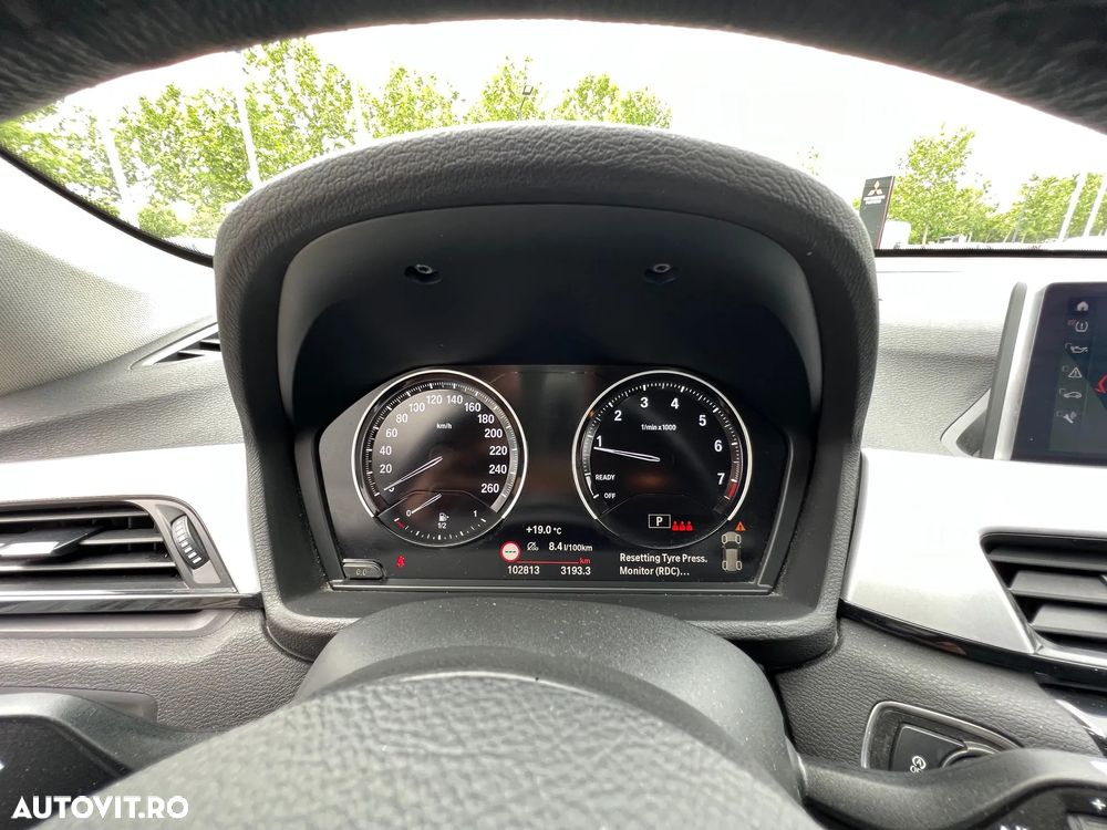 BMW X1 xDrive20i AT - 11