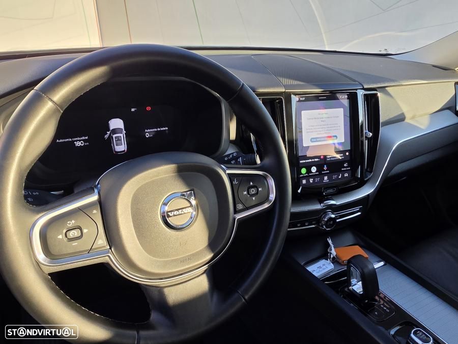 Volvo XC 60 2.0 T6 PHEV Core AWD - 22