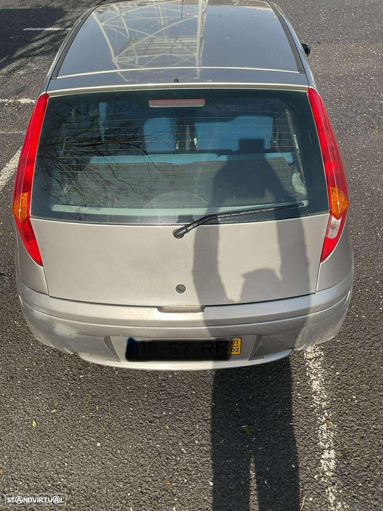 Fiat Punto 1.2 16V ELX - 5