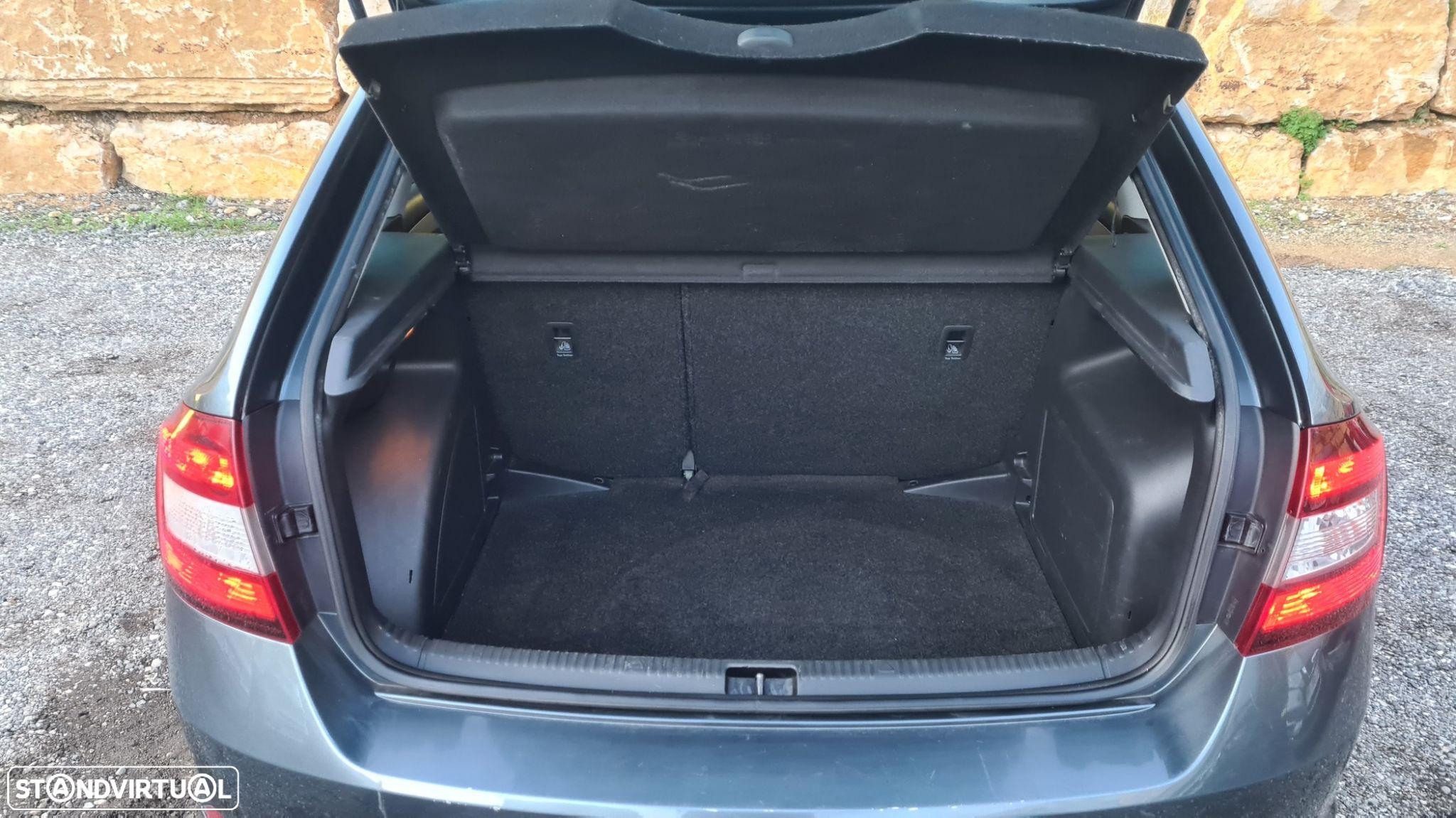 Skoda Rapid Spaceback 1.4 TDi Ambition - 39