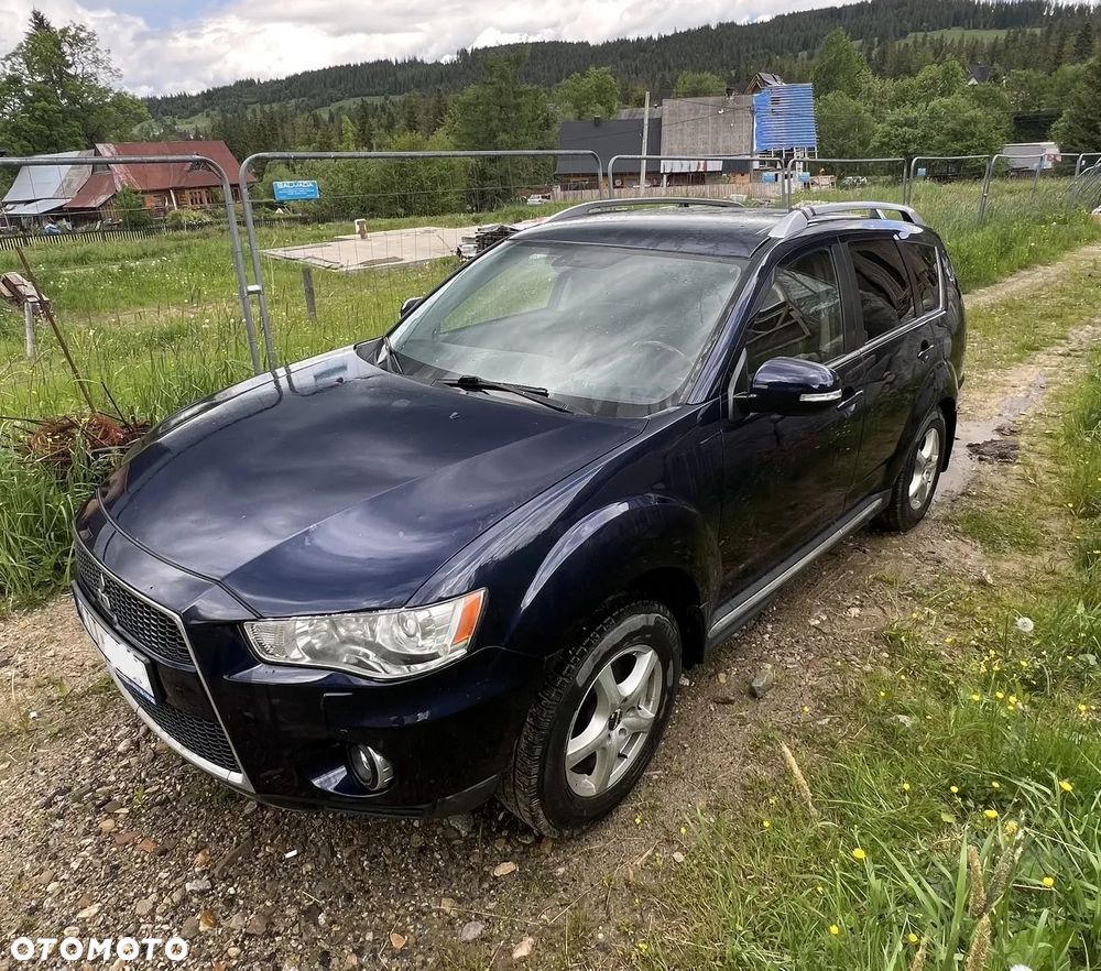 Mitsubishi Outlander - 3