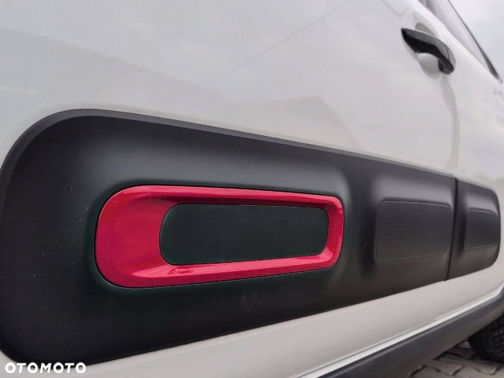 Citroën C3 1.2 PureTech Shine EAT6 - 12