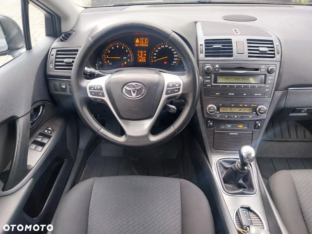 Toyota Avensis 2.0 Executive - 20