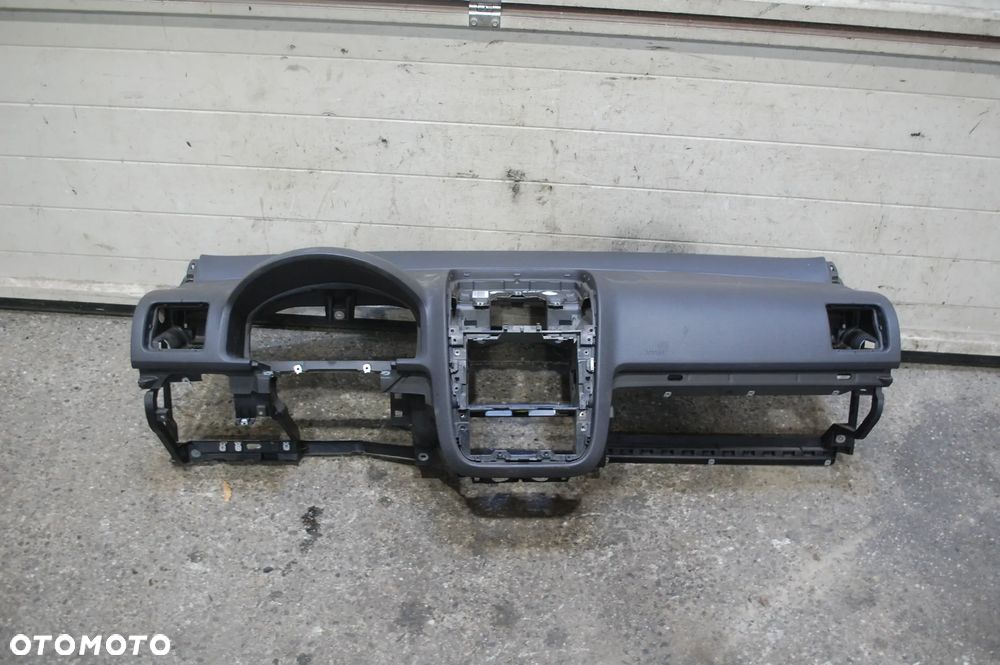 DESKA ROZDZIELCZA KOKPIT VW GOLF V JETTA 1K0 GOLF V KOMBI - 1