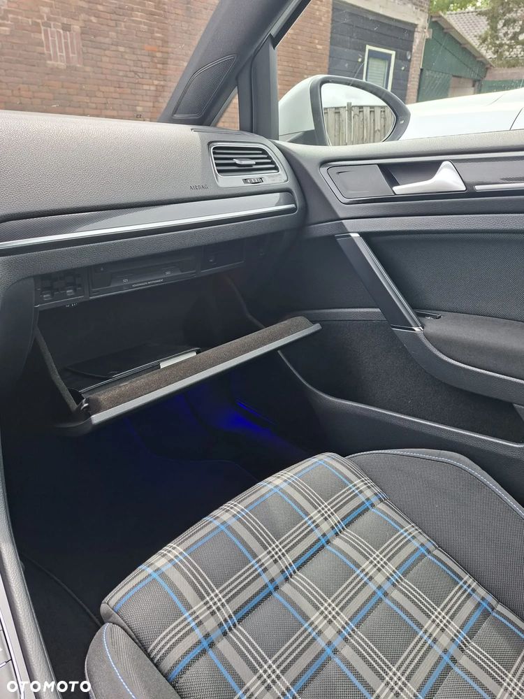 Volkswagen Golf 1.4 TSI Plug-In-Hybrid GTE - 11