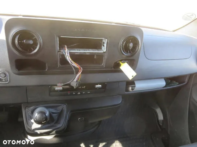 Mercedes-Benz Sprinter - 6