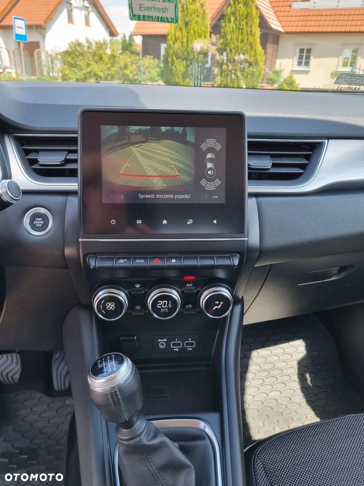 Renault Captur - 16