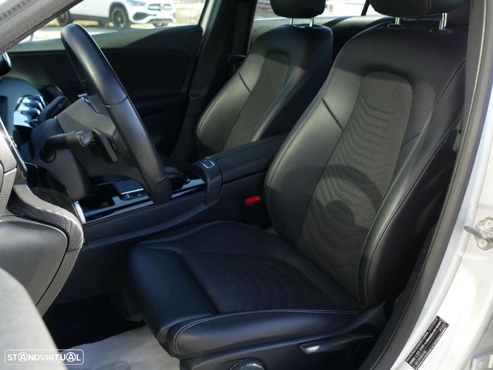 Mercedes-Benz A 250 e Style Plus - 23