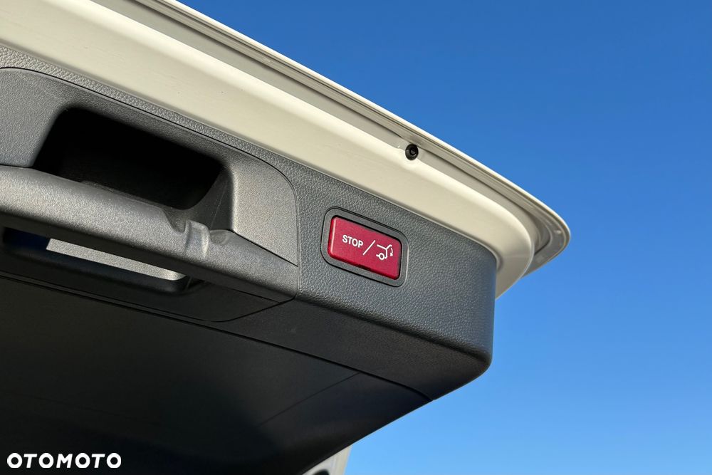 Mercedes-Benz GLC - 17