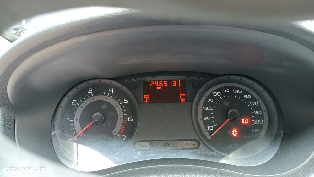 Renault Clio - 8
