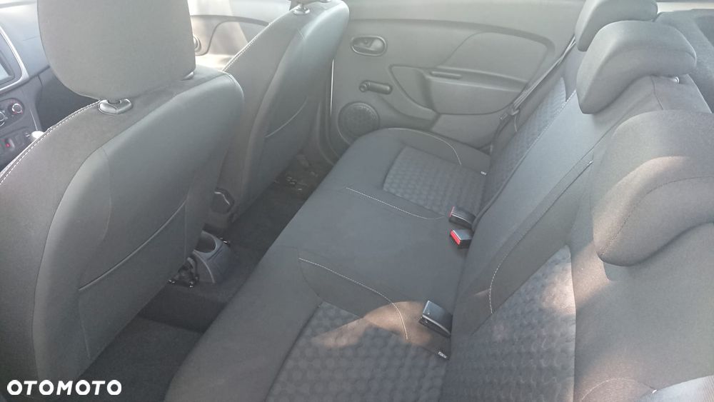 Dacia Sandero 1.2 16V 75 Laureate - 8