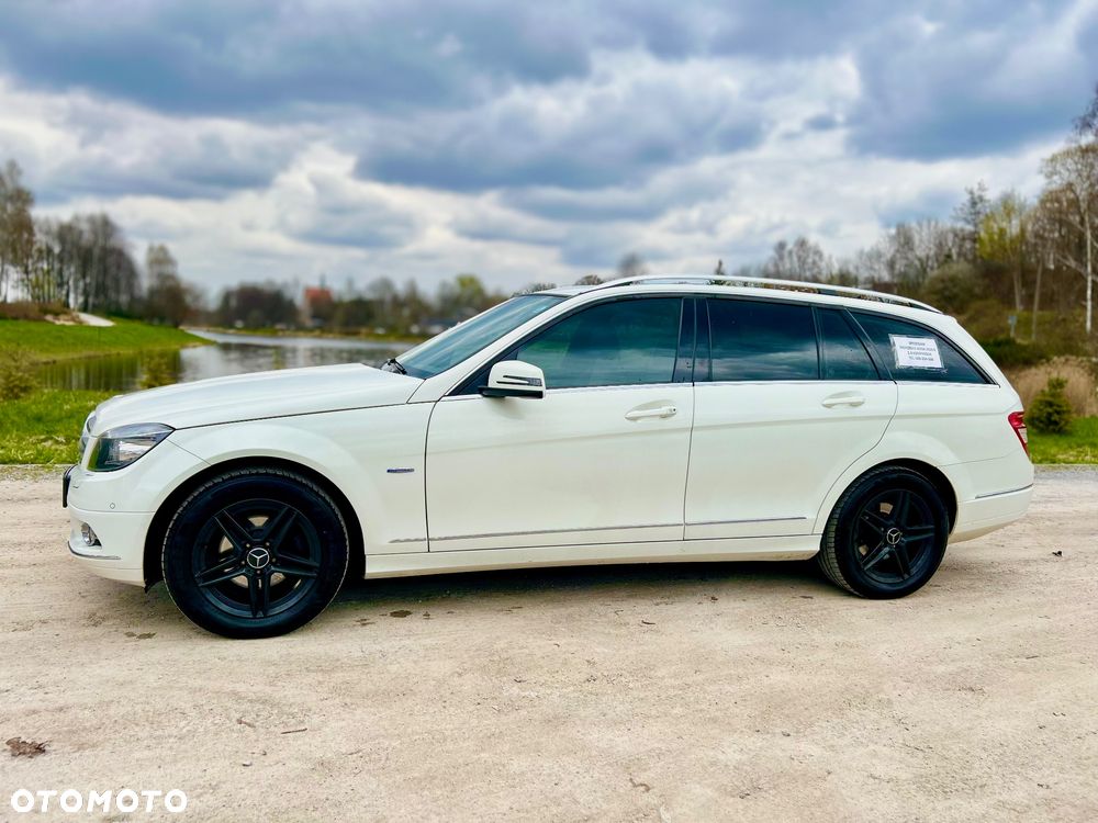 Mercedes-Benz Klasa C 180 Kompressor BlueEFFICIENCY Special Edition - 3