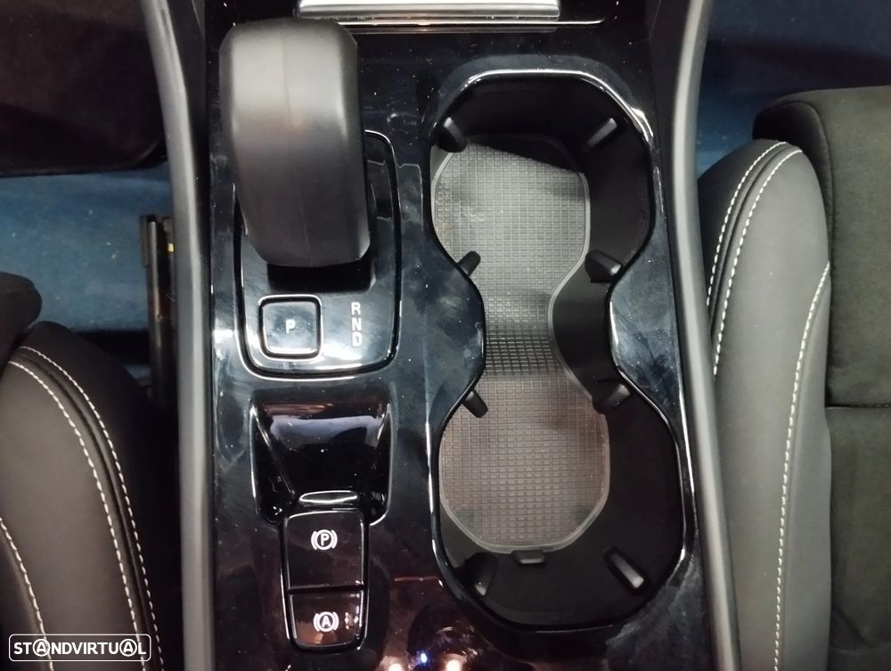 Volvo XC 40 1.5 T5 PHEV Plus Dark - 40