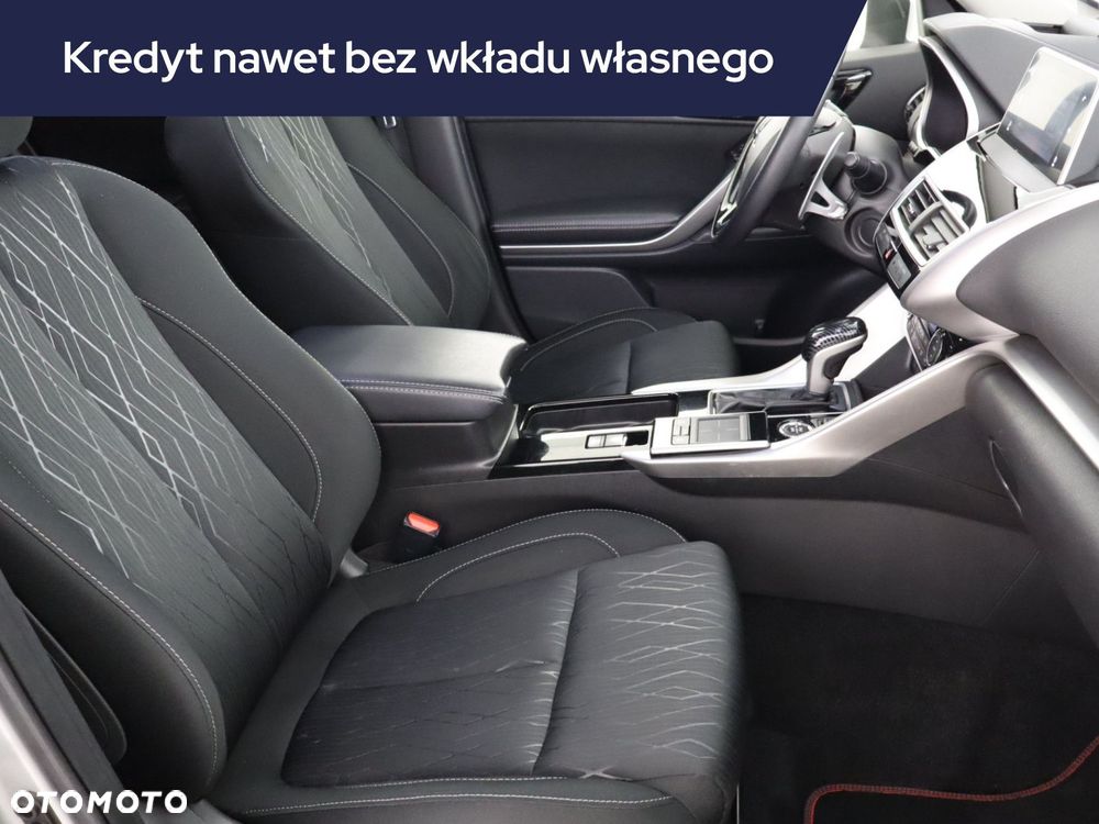 Mitsubishi Eclipse Cross - 11