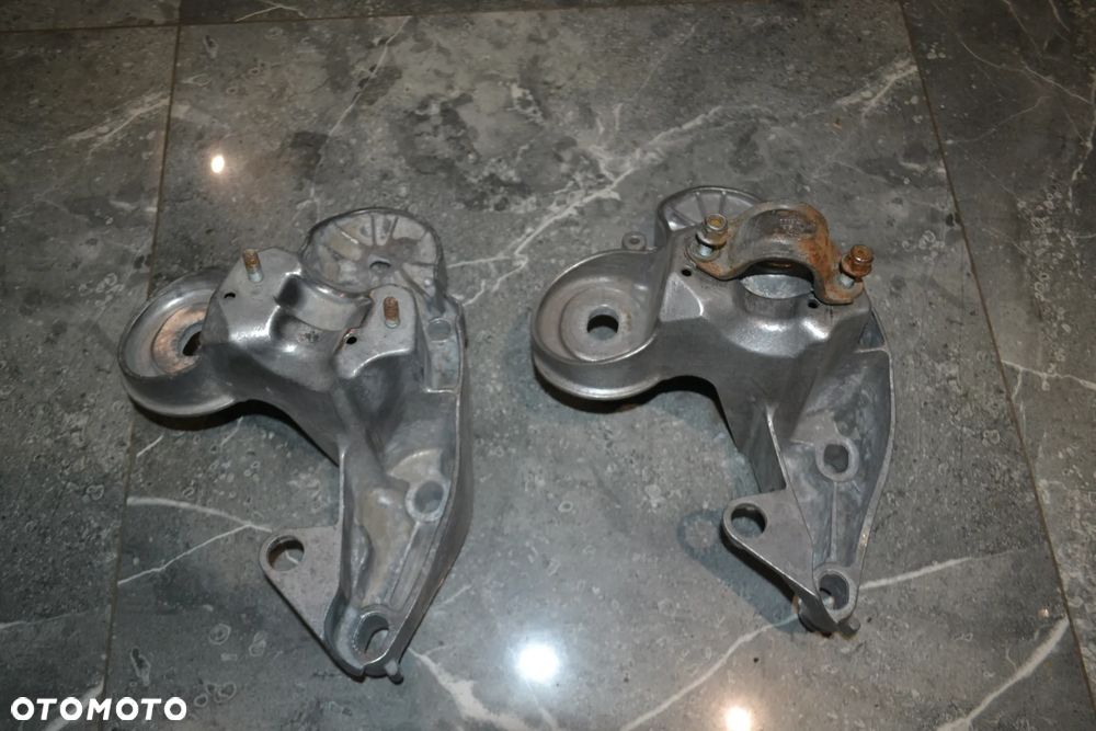 AUDI A6 C6 ŁAPA LEWA WSPORNIK PODPORA MOCOWANIE SILNIKA ZAWIESZENIA 4F0199351H - 2