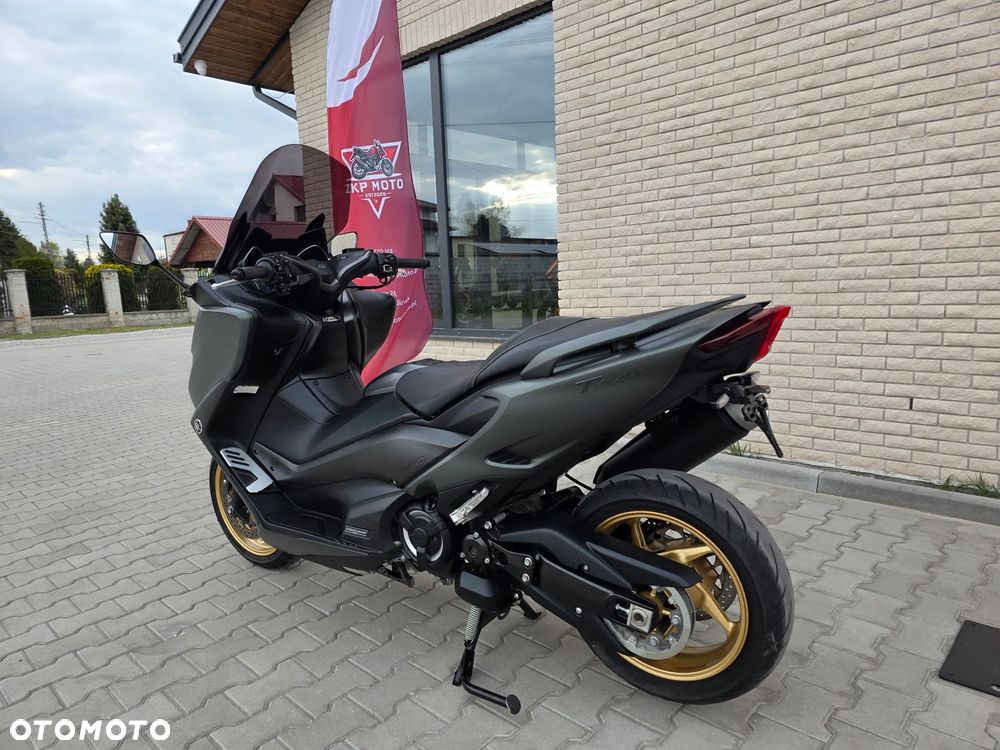 Yamaha Tmax - 5