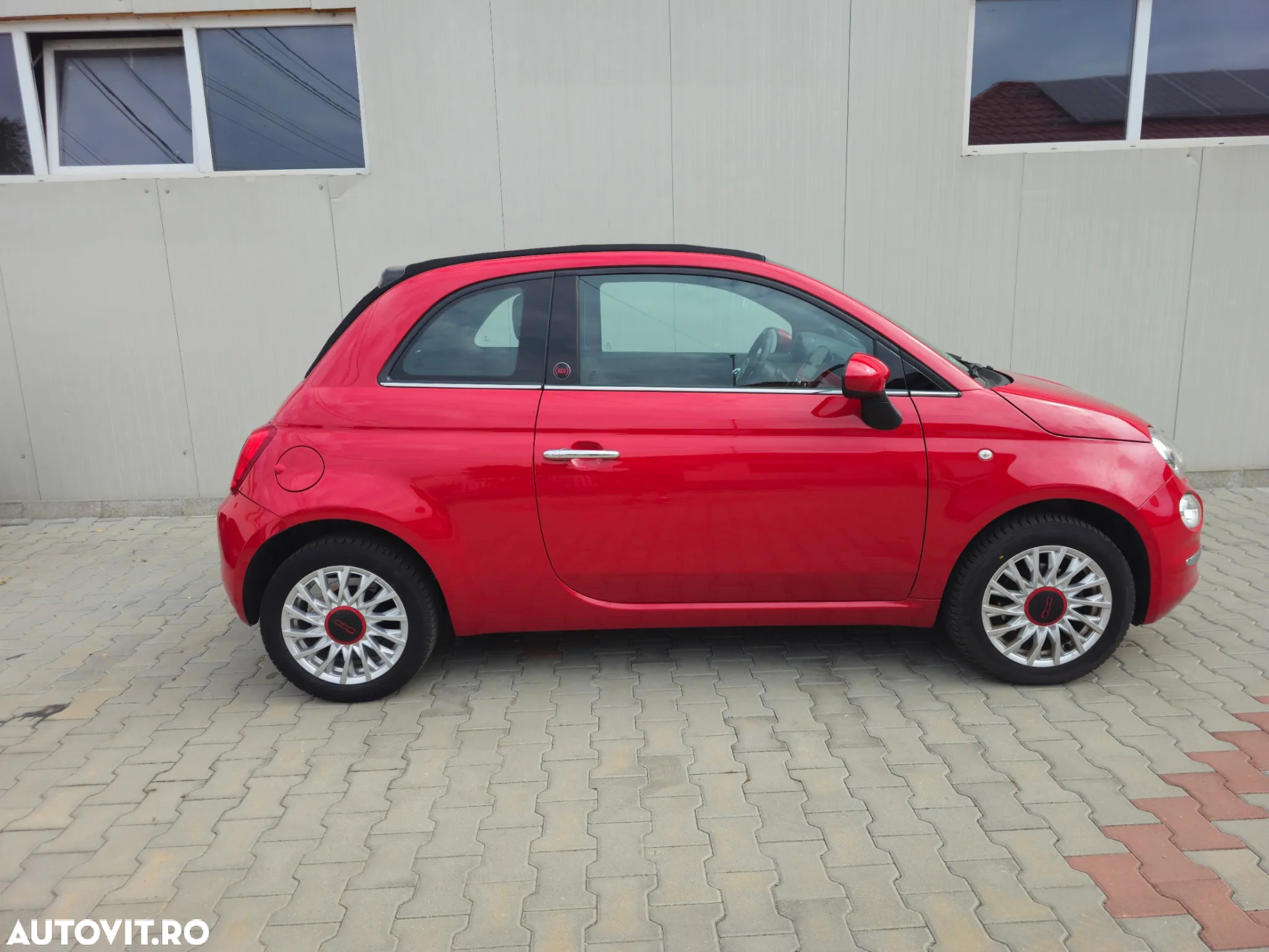 Fiat 500 Cabrio MHEV 1.0 Red - 13