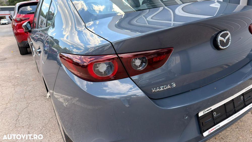 Mazda 3 e-Skyactiv G140 AT MHEV Center-Line - 12