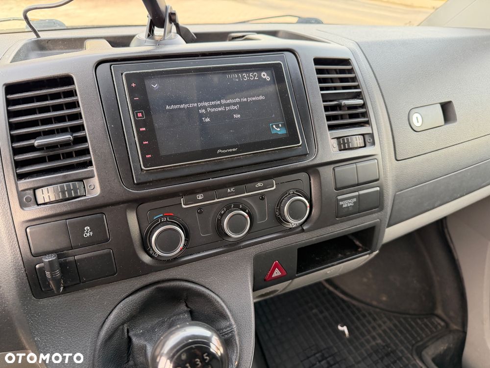 Volkswagen Transporter Caravelle Lang Comfortline - 10