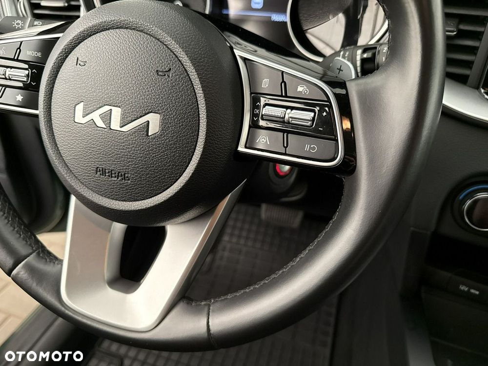Kia Ceed - 26