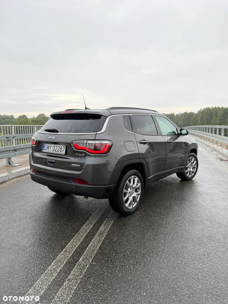 Jeep Compass - 8