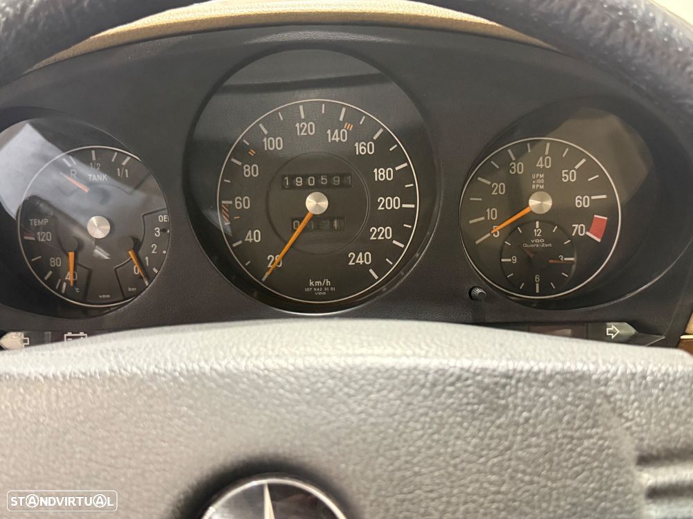 Mercedes-Benz R107 (1971-1989) - 21