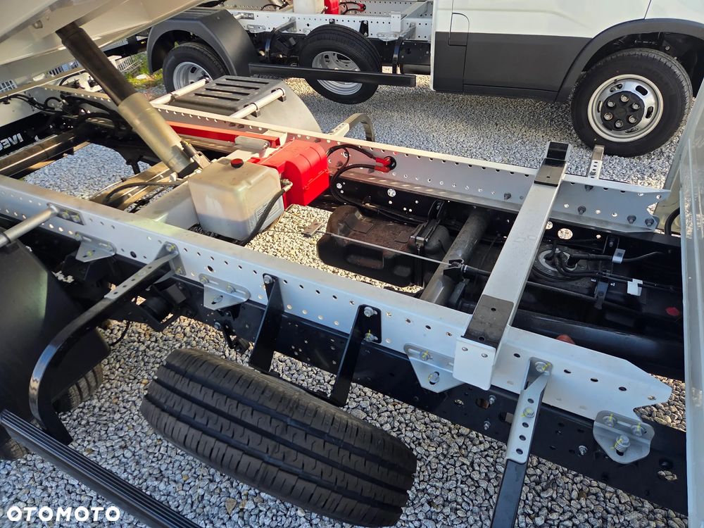 Iveco 35c16 - 16