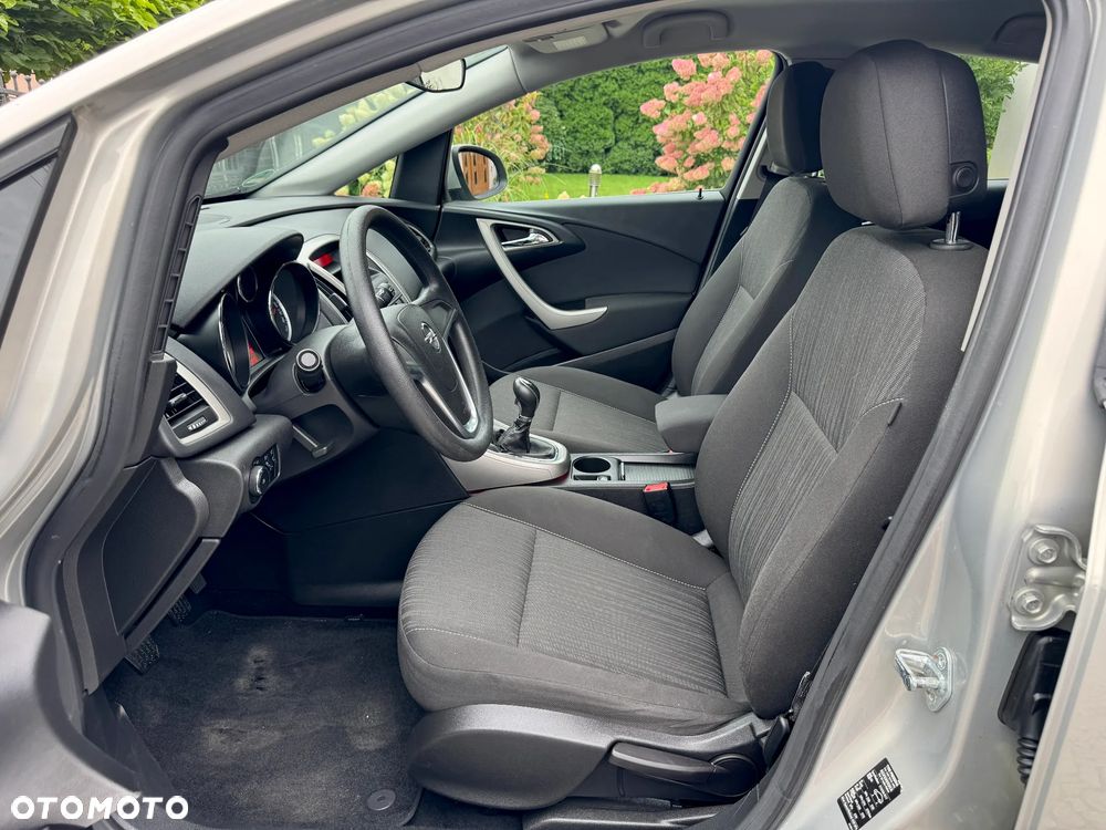 Opel Astra 1.4 Turbo - 27