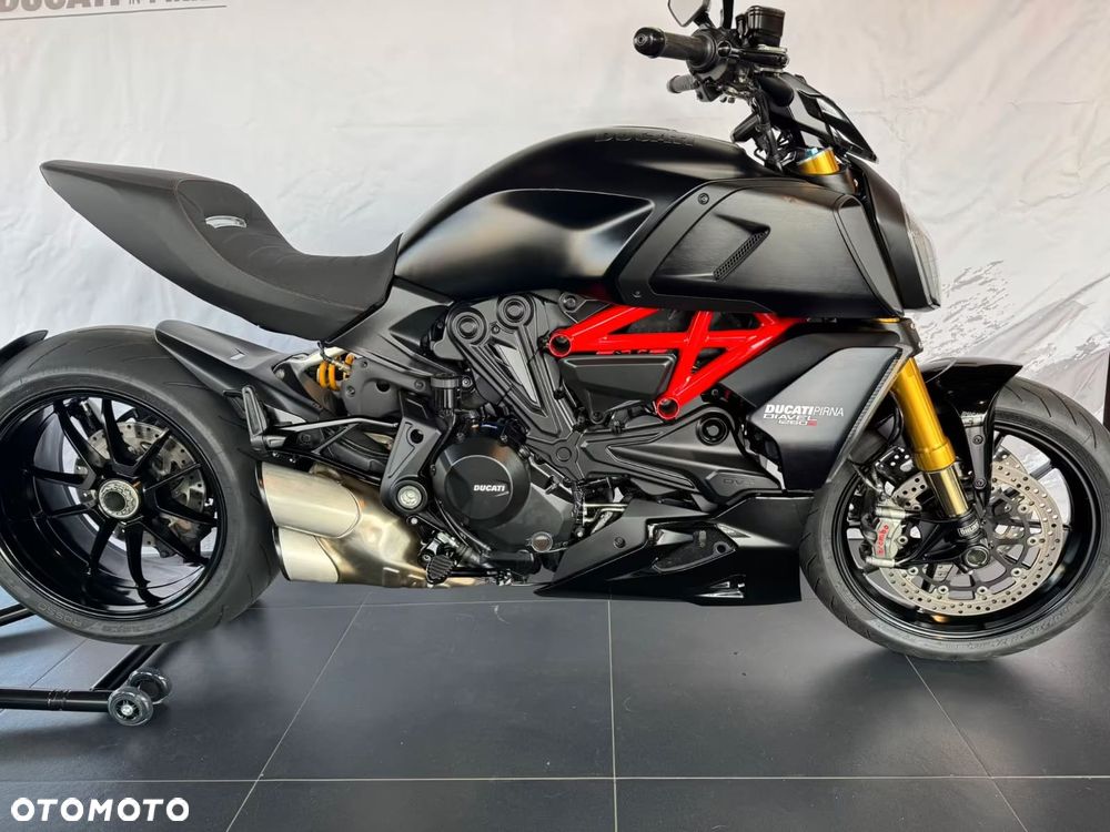 Ducati Diavel - 10