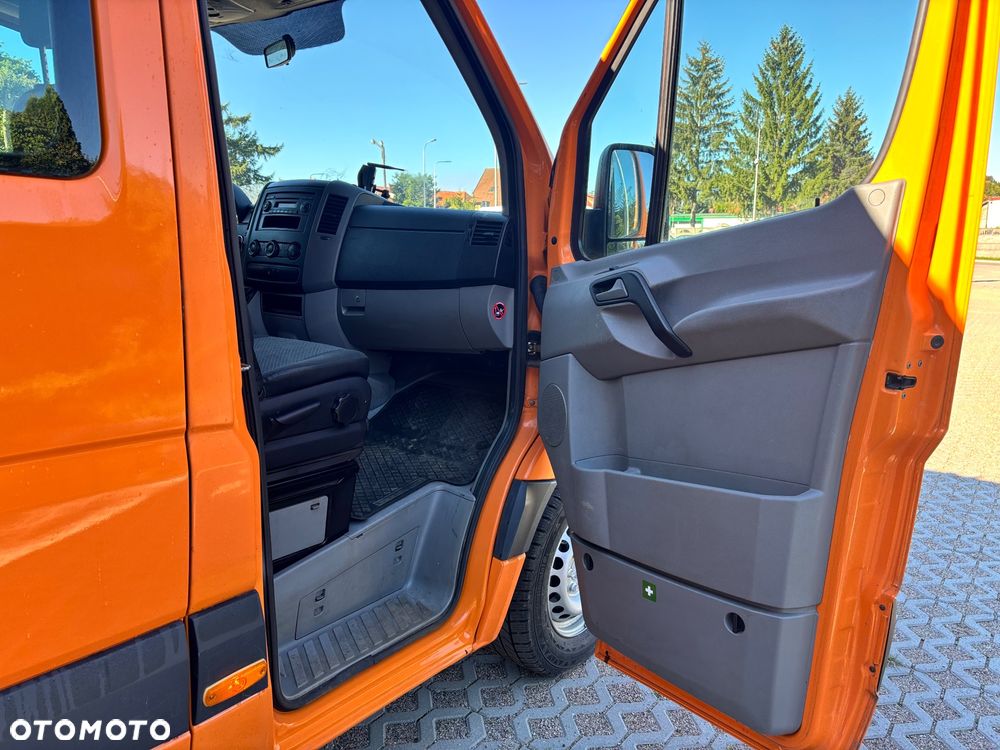 Mercedes-Benz Sprinter - 16