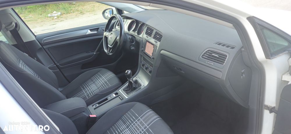 Volkswagen Golf 1.6 TDI BlueMotion Technology Lounge - 5