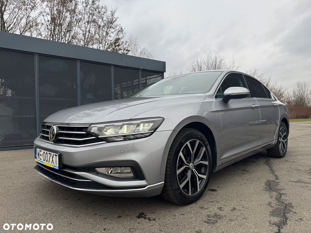 Volkswagen Passat 1.5 TSI EVO Elegance DSG - 4