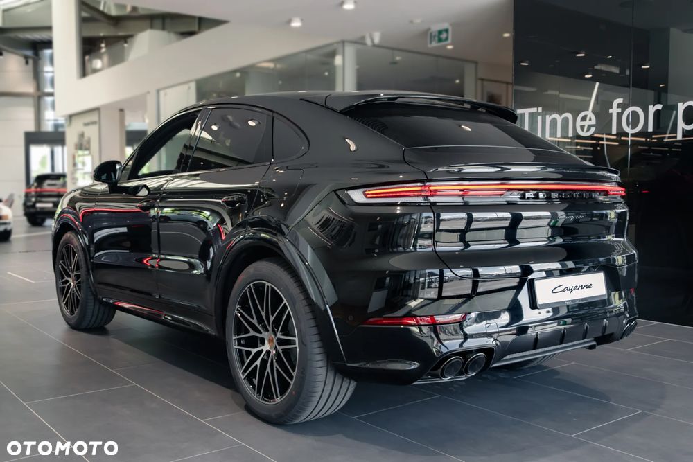 Porsche Cayenne E-Hybrid PHEV Black Edition - 4