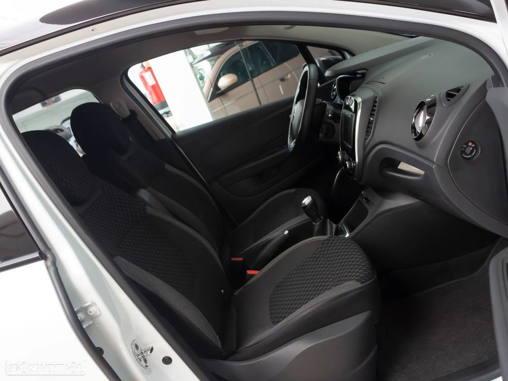 Renault Captur 0.9 TCE Exclusive - 11