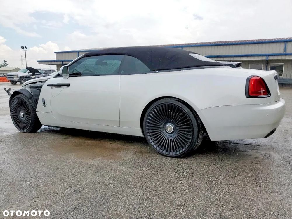 Rolls-Royce Dawn - 6