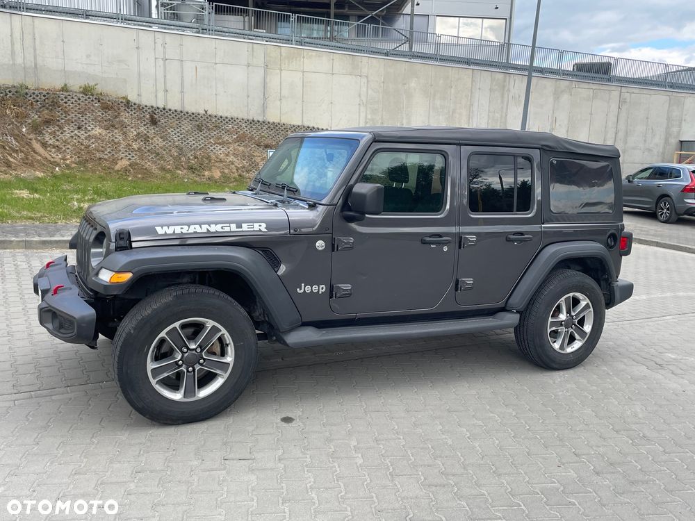 Jeep Wrangler - 1