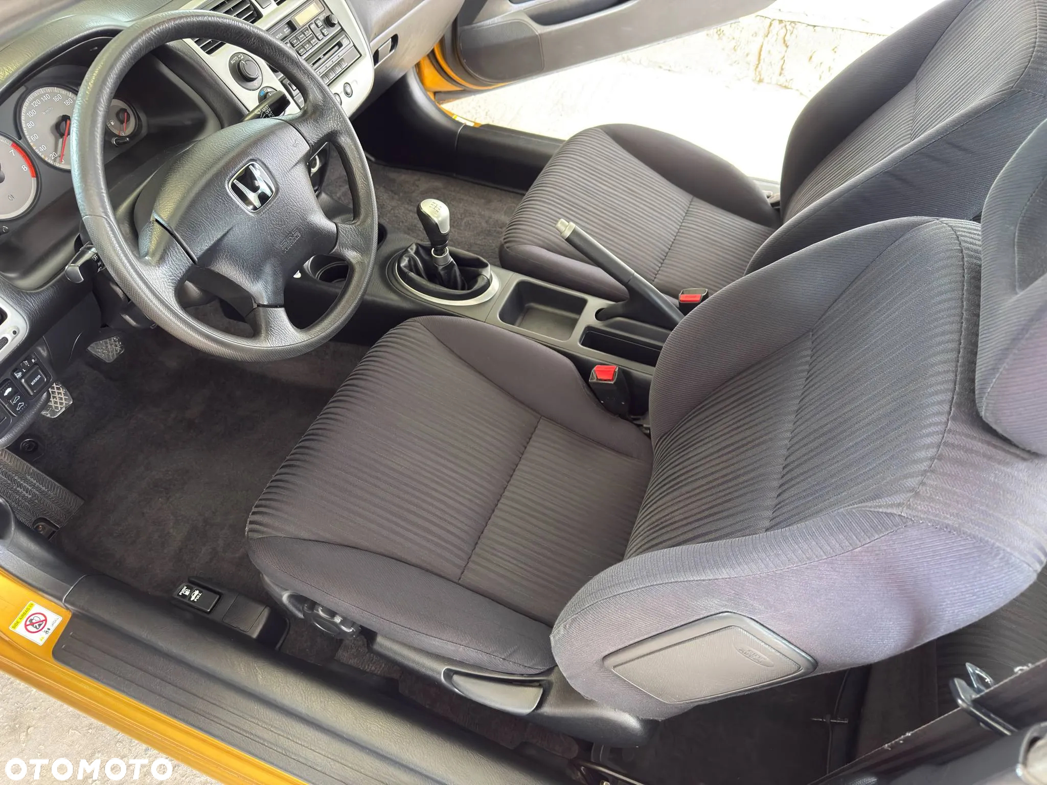 Honda Civic 1.7 ES - 24