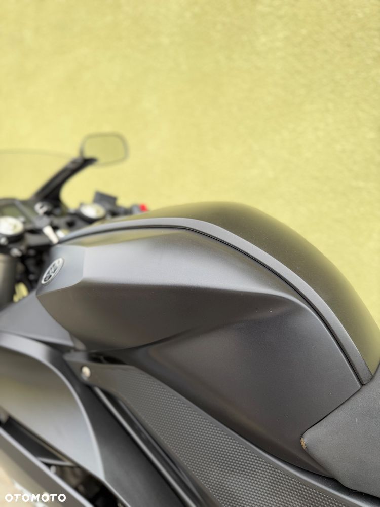 Yamaha YZF - 34