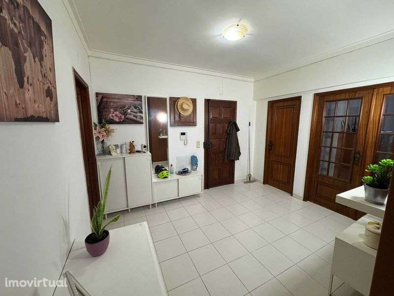 Apartamento em Massamá, Sintra - Grande imagem: 2/12