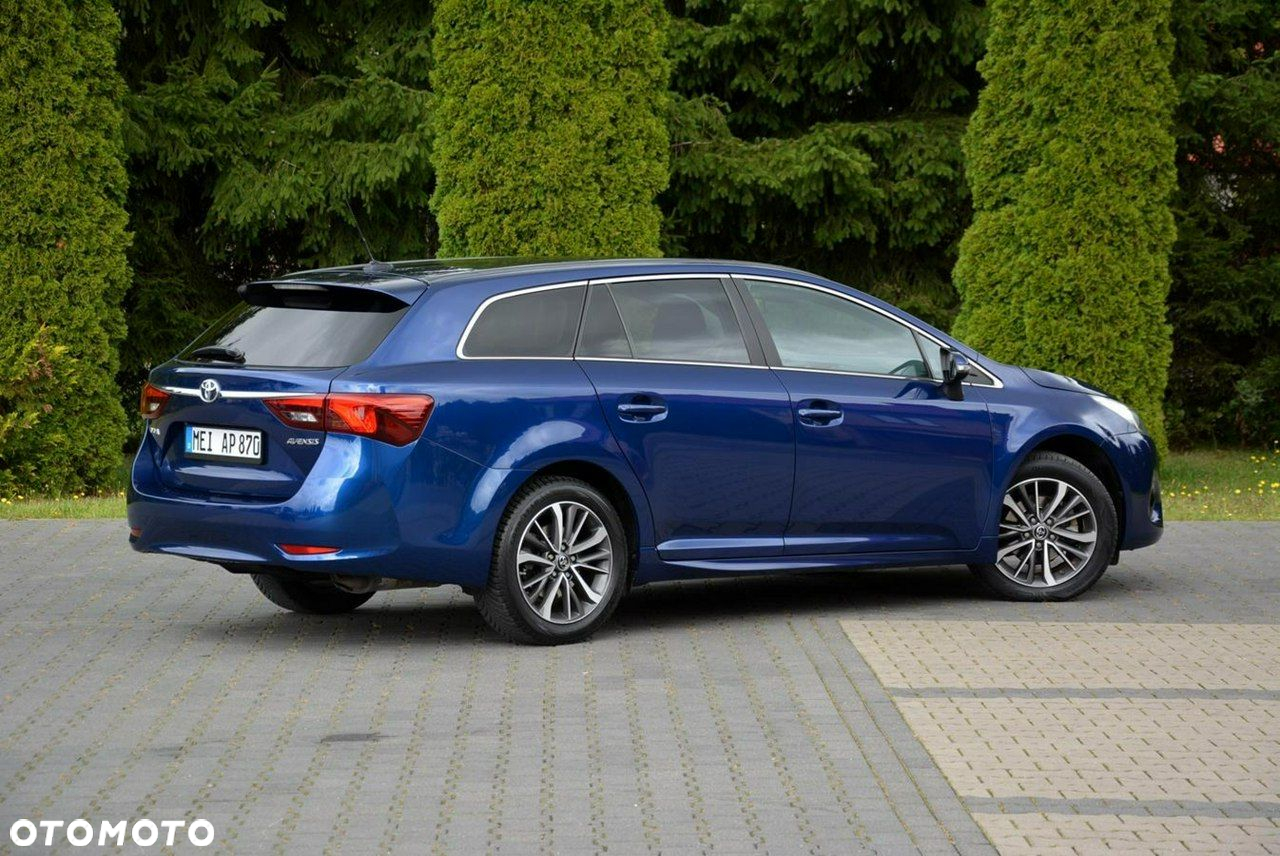 Toyota Avensis 1.8 Sol MS - 13